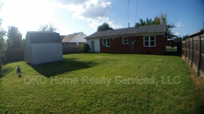 Building Photo - 1620 W Britton Rd