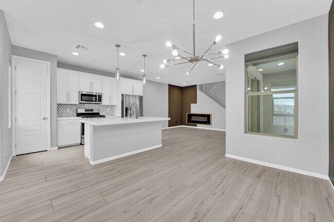 Foto del edificio - 11655 Redwood Mountain Ave