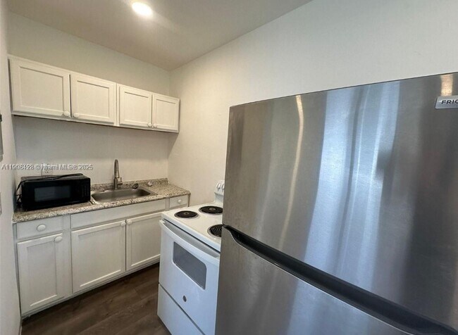 Foto del edificio - 17175 NE 19th Ave