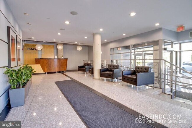 Foto del edificio - 1300 N St NW