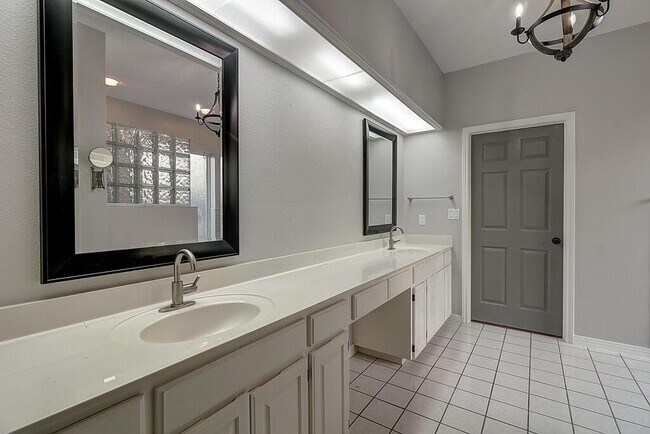 Building Photo - 7722 Jacinto Cir