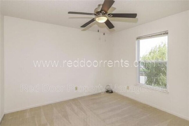 Building Photo - 5787 Woodland Trace Blvd