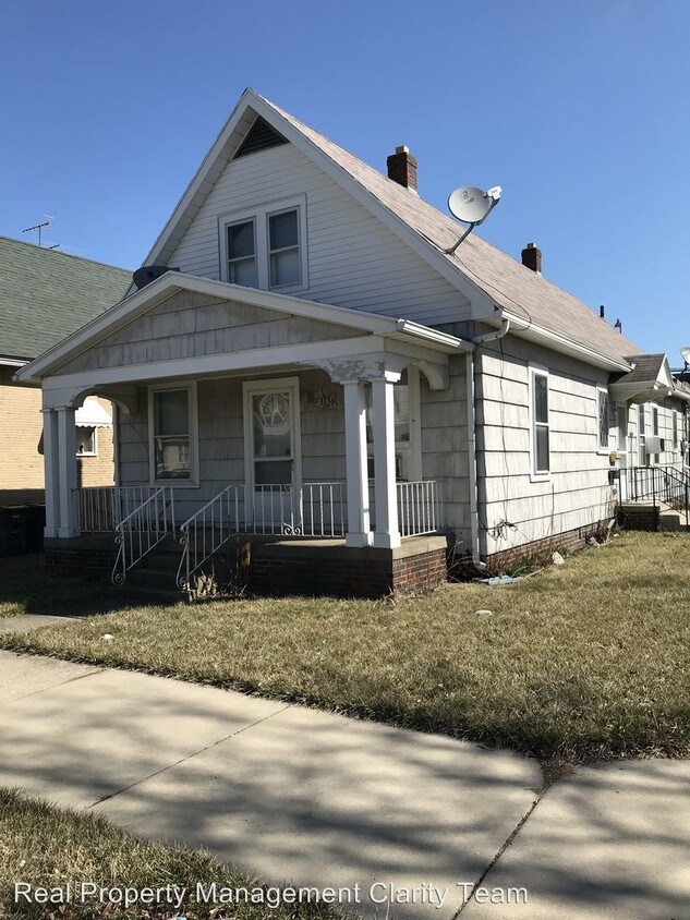 Primary Photo - 3136 Elm St