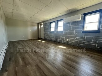 Building Photo - 10669 Jonestown Rd