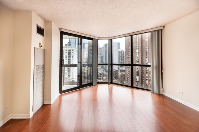 Foto del edificio - 33 W Delaware Pl