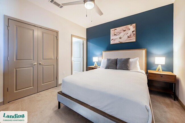 Foto del edificio - 151 E Blount Ave