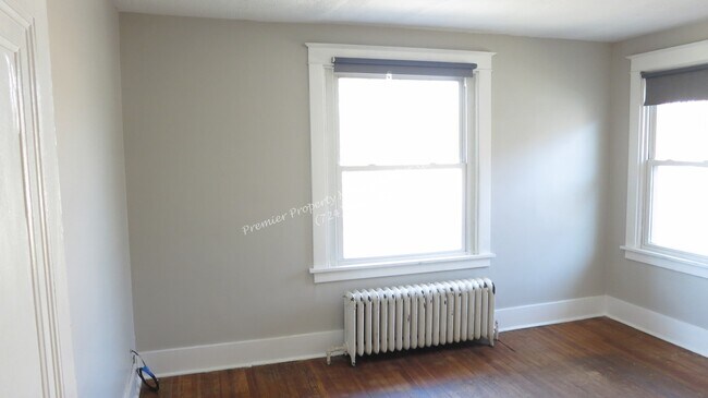 Foto del edificio - 220 Greydon Ave