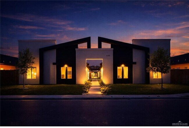 Foto del edificio - 11308 N 25th St