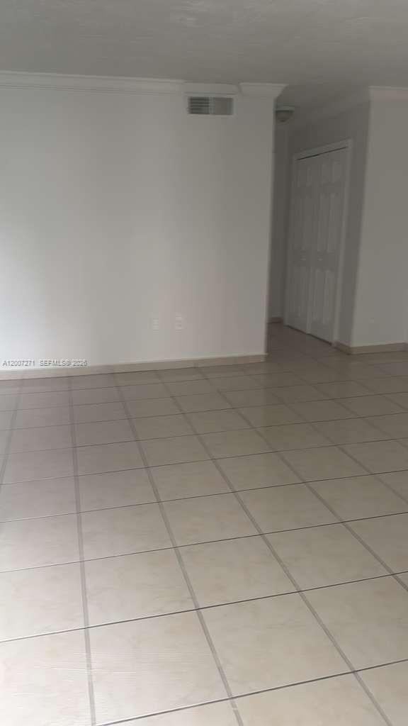 Foto del edificio - 1655 W 44th Pl