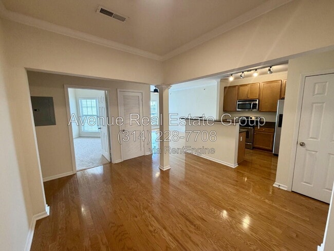 Foto del edificio - 1270 Strassner Dr