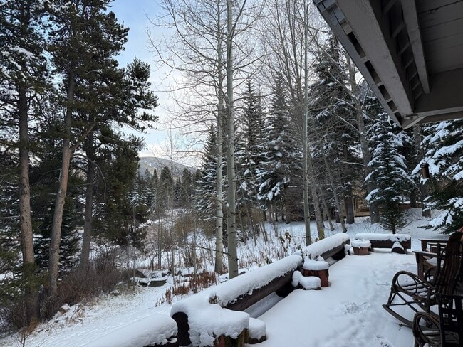 Building Photo - 3897 Lupine Dr