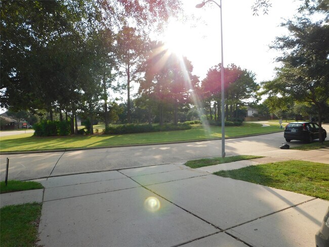 Foto del edificio - 5527 Baron Ridge Ln