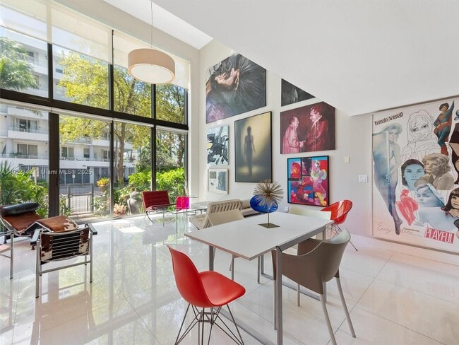 Foto del edificio - 6000 Collins Ave