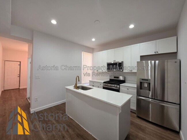 Foto del edificio - 905 N Patterson Park Ave