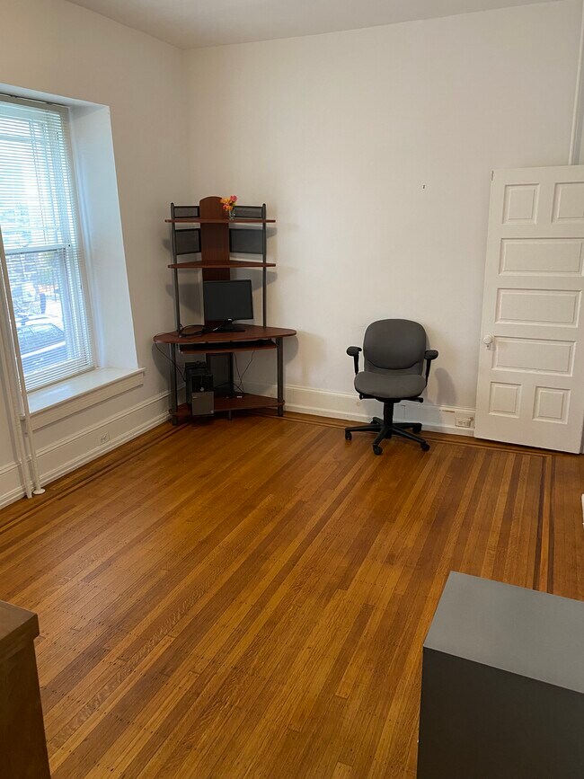 Foto del edificio - 116 Elmwood Ave