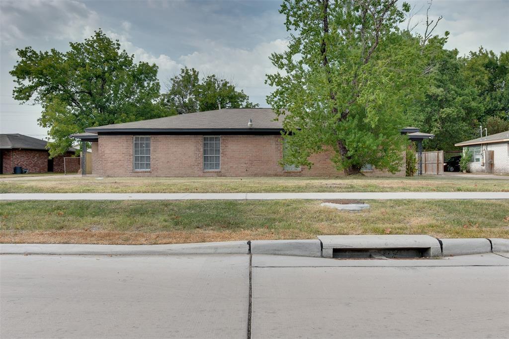 Foto principal - 2413 Woodgate St