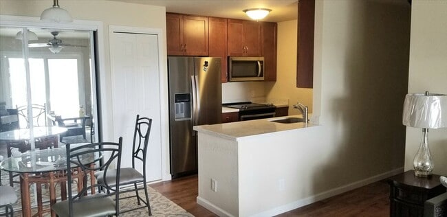 Building Photo - Halelani Village 2 Bedroom 1.5 Bath Condo