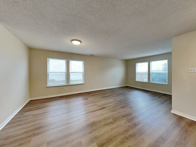 Foto del edificio - 4 bed 2.5 bath in Fishers!