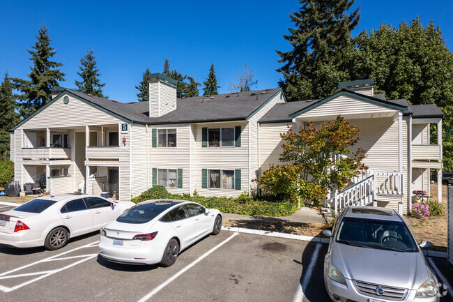 Exterior - Forest Lane Apartments