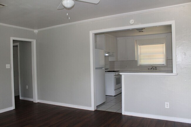 Foto del edificio - Comfy & Practical!