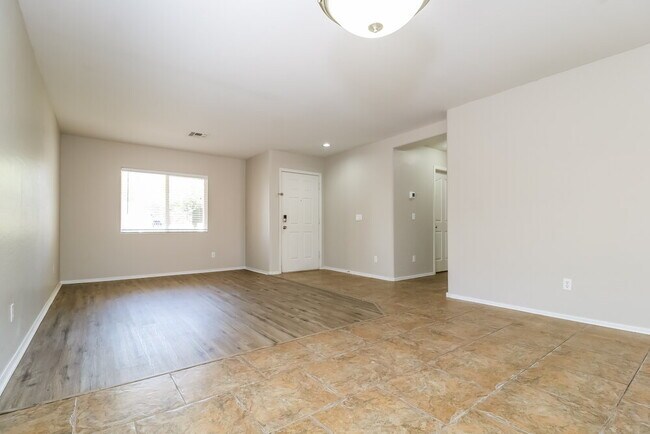 Foto del edificio - 11542 W Mountain View Rd