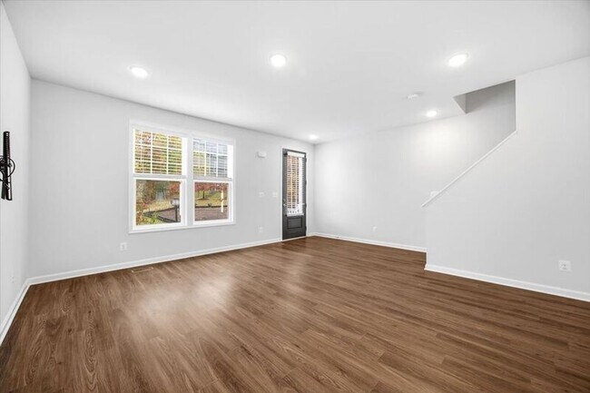 Photo - 628 Bushwood Alley Townhome
