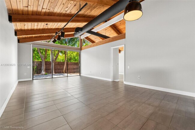 Foto del edificio - 11333 SW 112th Cir Ln N