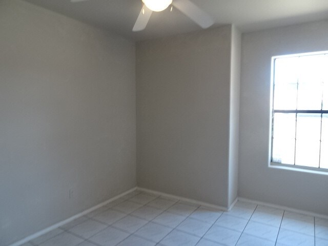 Building Photo - 1246 Shiloh Dr
