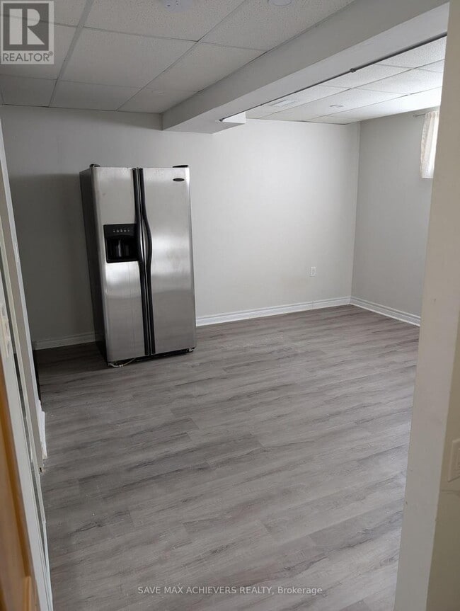 Building Photo - 369 Georgian Dr