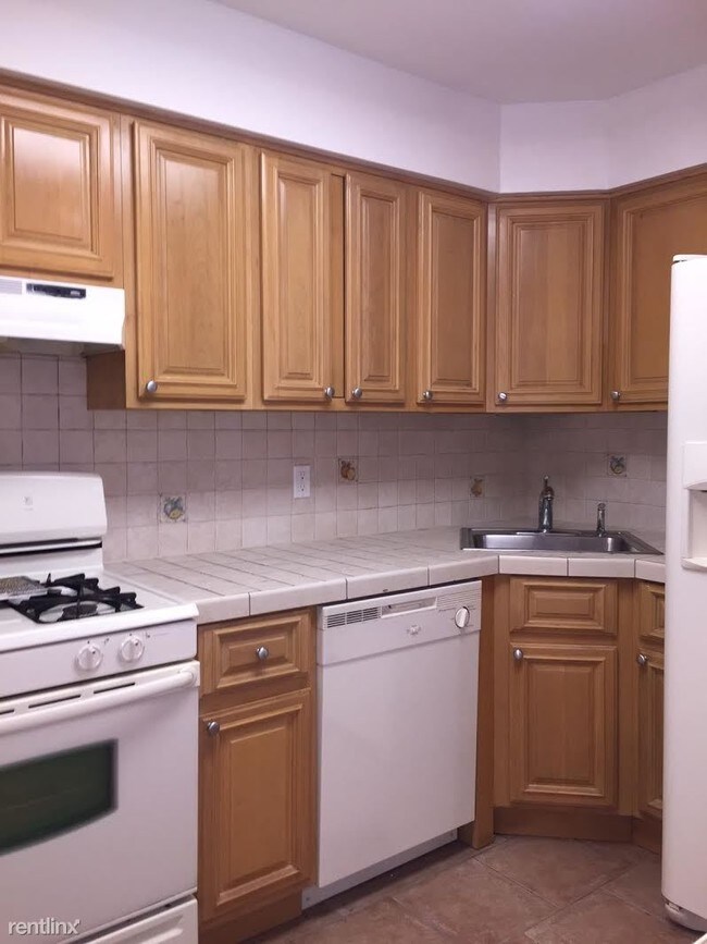 Building Photo - 6419 65th St