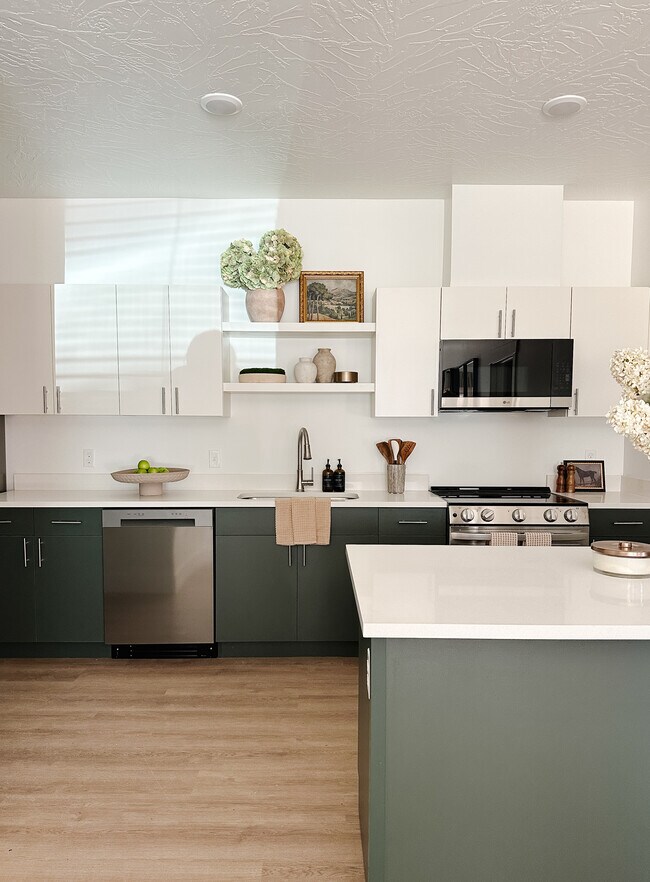 Cocina, 2 dormitorios - Millcreek Residences