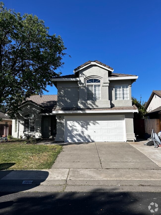 Apartamentos de renta en Laguna Spring Elk Grove, CA