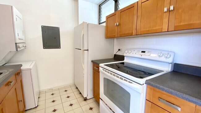 Foto del edificio - Available Now! Studio on Kinau Street with...