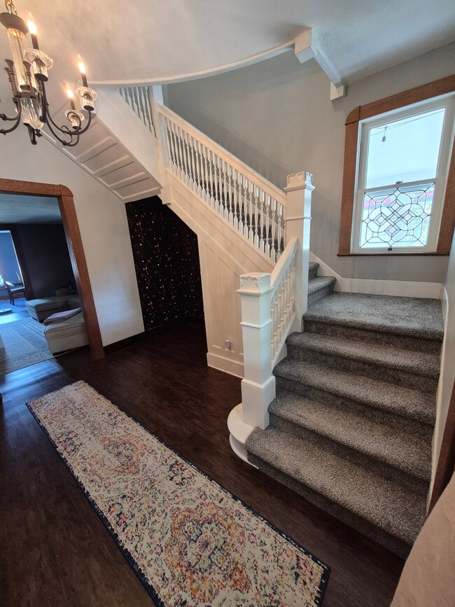 Foto del edificio - 615 N Meridian St