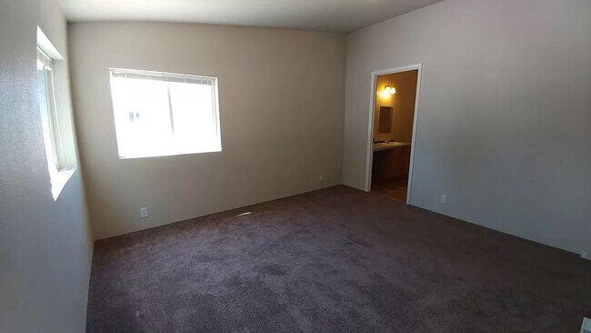 Building Photo - Nice Rural Home with Yard