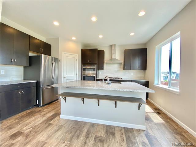 Building Photo - 638 W 175th Ave
