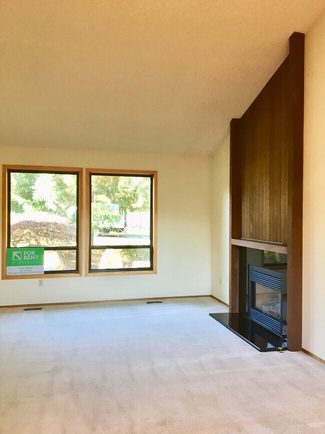 Foto del edificio - 3940 172nd Ave NE