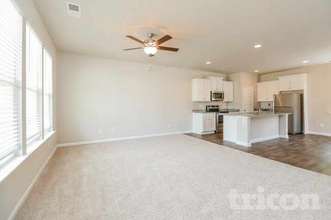 Foto del edificio - 701 Jackson Ct