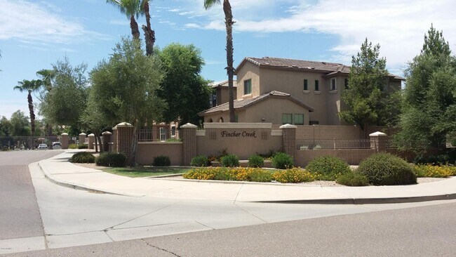 Foto del edificio - 4 Bedroom, 3 Bathroom Fincher Creek Home