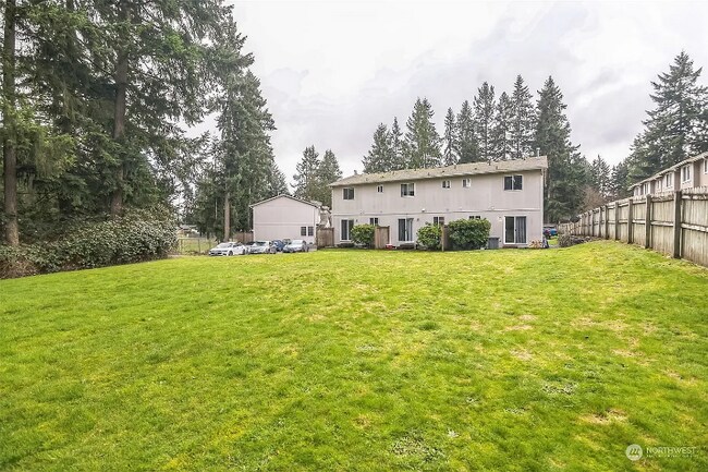 Foto del edificio - 9611 161st St E