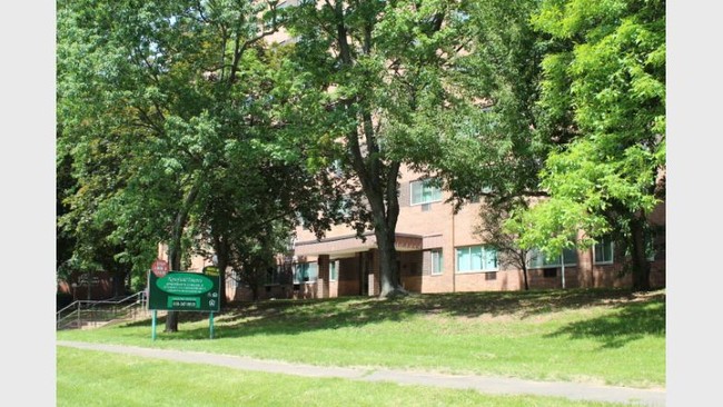 Building Photo - Stoneycrest Tower