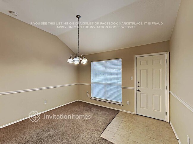 Foto del edificio - 8609 Trinity Vista Trail