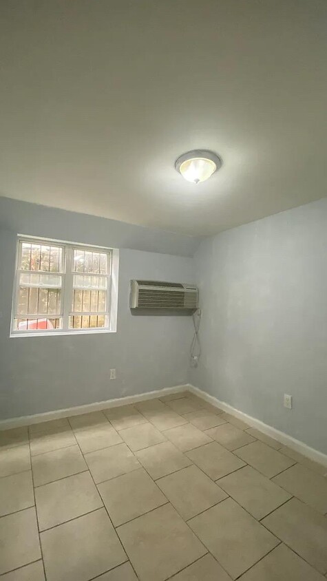 Foto del edificio - 2186 Cedar Ave