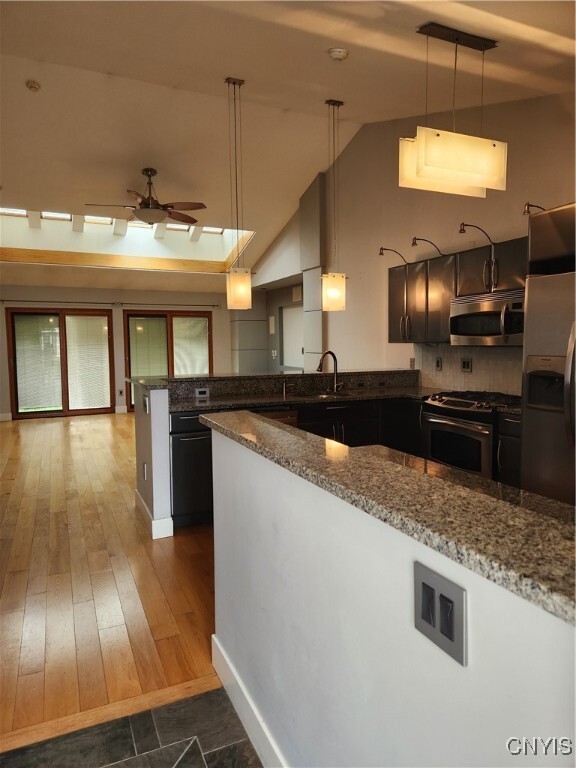 Building Photo - 6390 Ironwood Dr