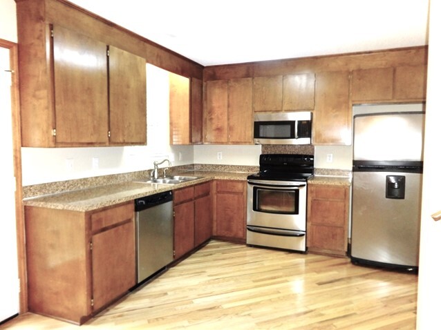 Foto del edificio - 2201 Sawmill Trace Ln