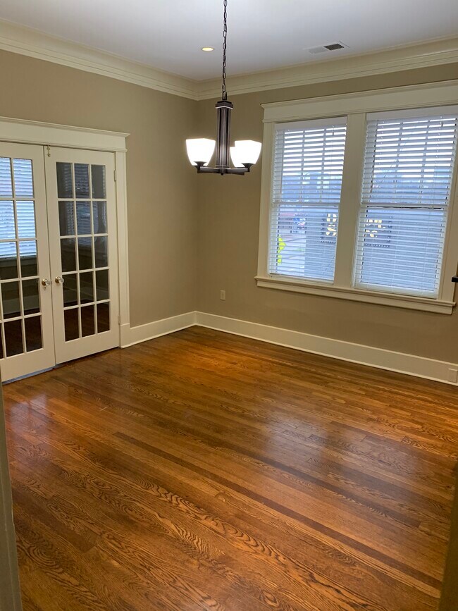 dining room - 2075 Madison Ave