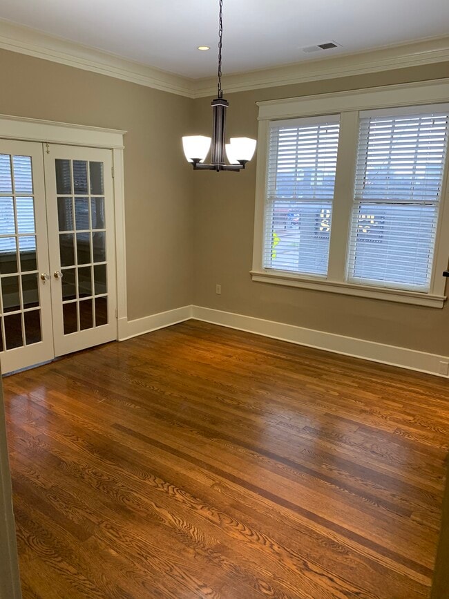 dining room - 2075 Madison Ave