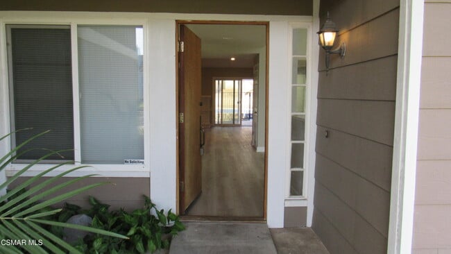 Foto del edificio - 1331 Casmalia Ct