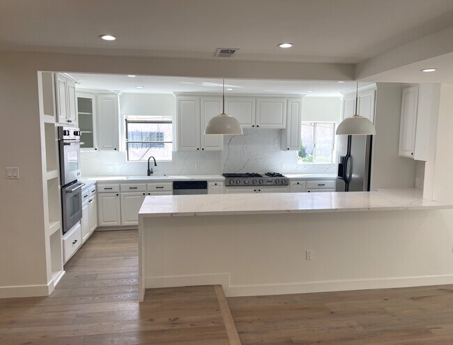 Foto del edificio - 5780 Bowesfield St