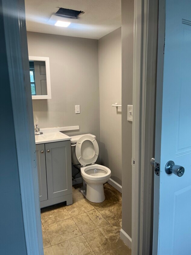 Foto principal - 10 Wakefield Ave